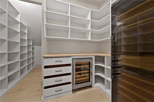 Building Photo - 2447 Rock Maple Dr NE