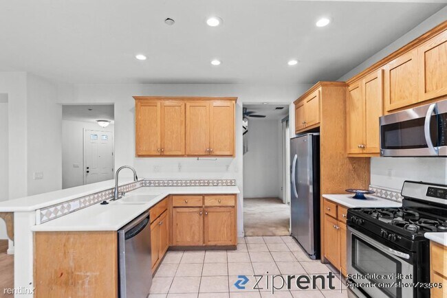 Building Photo - 3 br, 2.5 bath House - 815 Darcie Way, Mar...