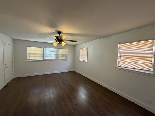 Building Photo - 3813 25th St