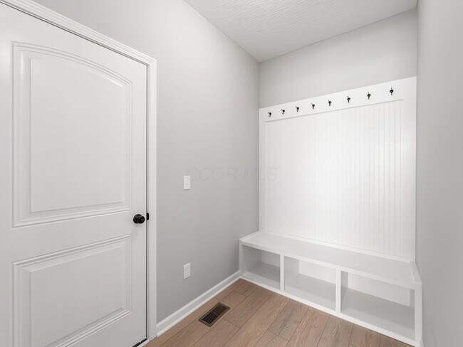 Building Photo - 37 Littondale Dr