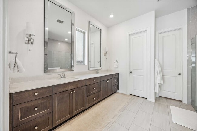 Building Photo - 1384 Knollbridge Pt Ln