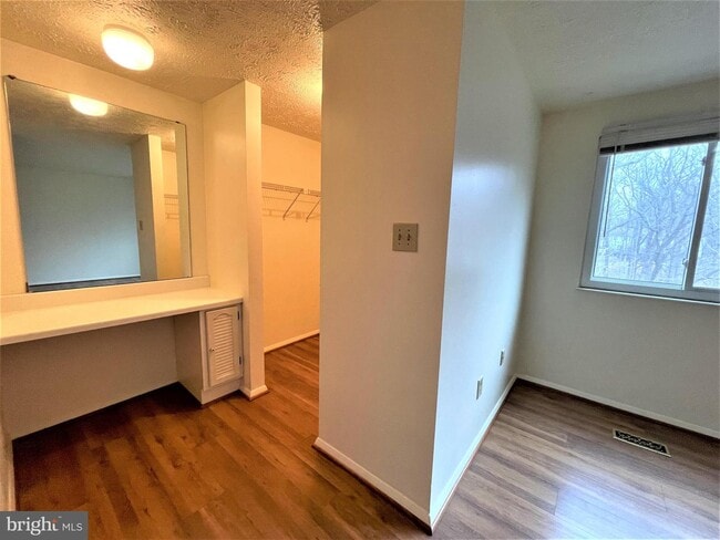 Building Photo - 12541 Laurel Grove Pl