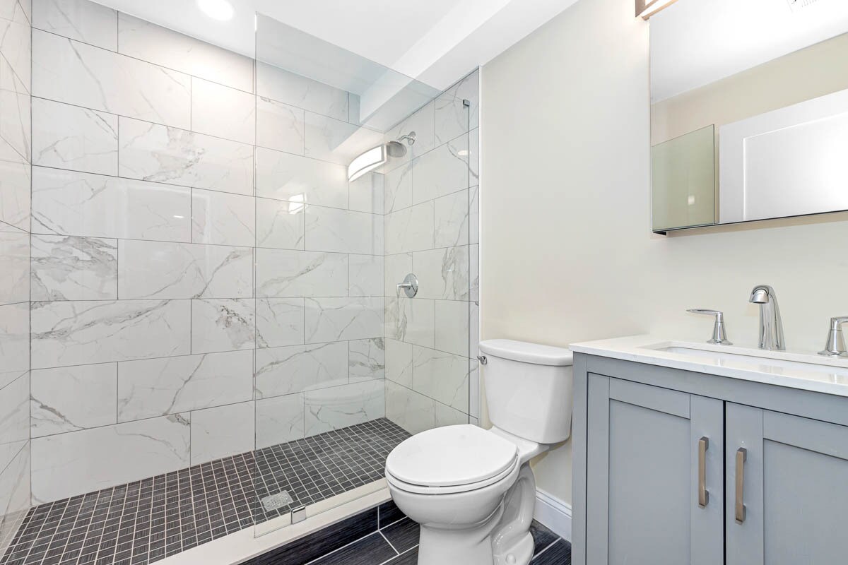 Building Photo - 77 Winchester St