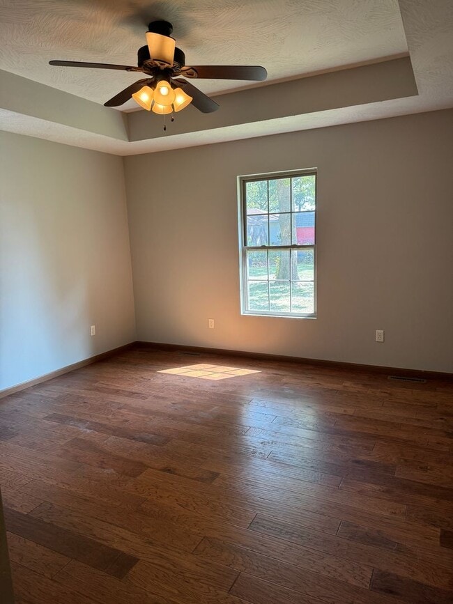 Building Photo - Beautiful Home Strafford, Missouri