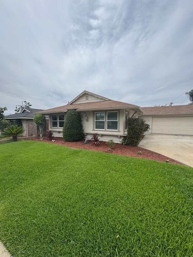 Building Photo - 511 Palermo Way