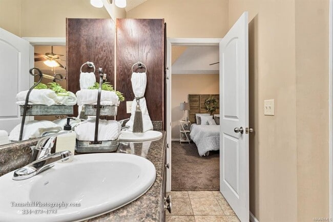 Building Photo - 1641 Buena Vista Blvd