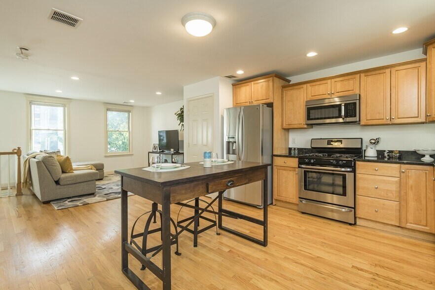 Building Photo - 40 Eutaw St