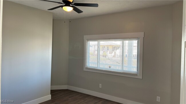 Building Photo - 3303 Mapledale Ave