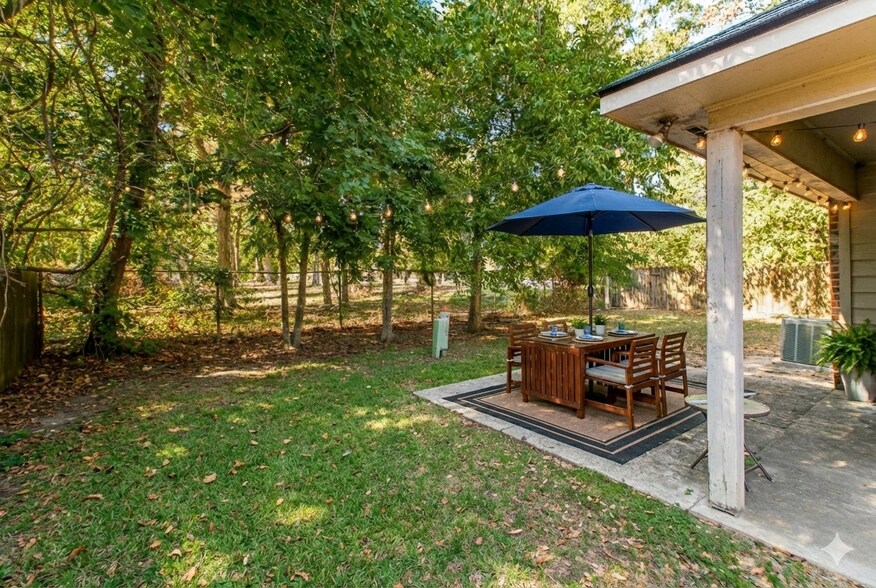 Building Photo - 1348 Harwich Dr