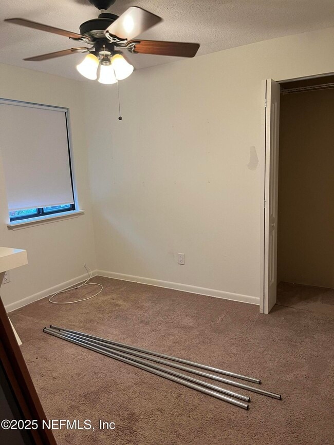 Building Photo - 1809 Kings Way