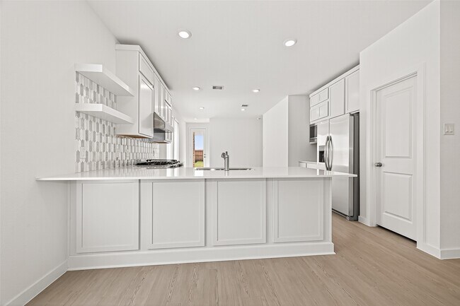 Building Photo - 6619 Sunset Velvet Dr