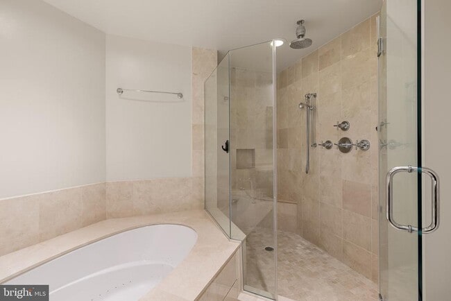 Building Photo - 801 Key Hwy