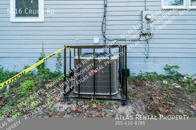 Building Photo - 5416 Cruce Rd