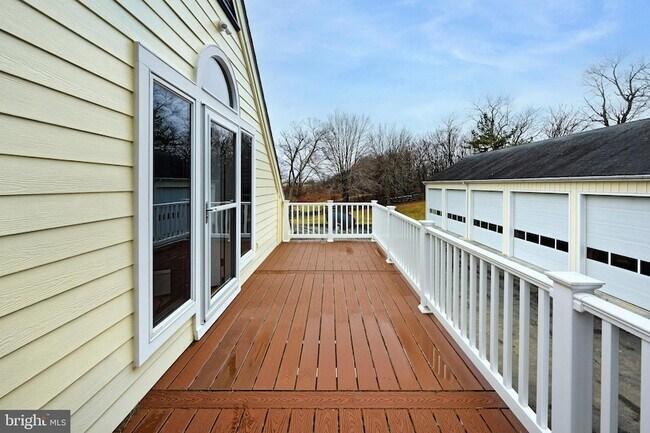 Building Photo - 2211 Hatchers Mill Rd