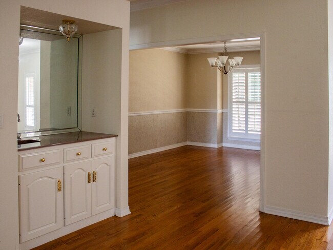 Building Photo - 118 Baywind Dr