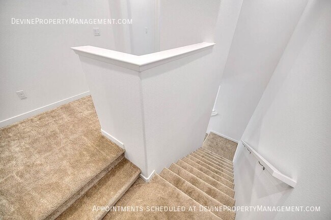 Building Photo - 7030 Aloe Ln