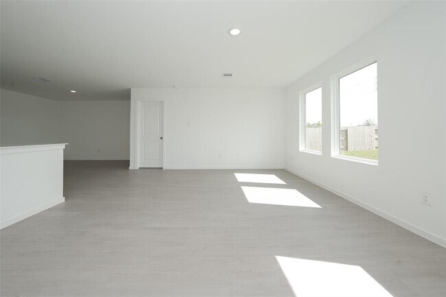 Building Photo - 6602 Tricolor Beech Ln