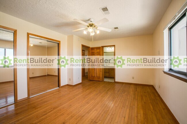 Building Photo - CALL US TODAY AT (505) 808-6467 TO SCHEDUL...