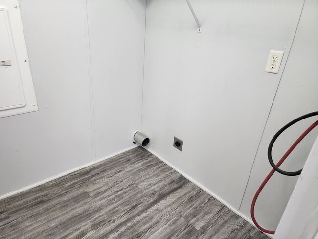 Building Photo - 1308 N Avenue J