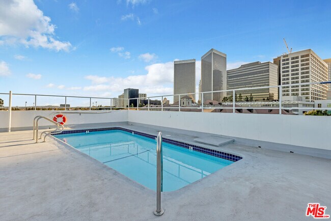 Building Photo - 9950 Durant Dr