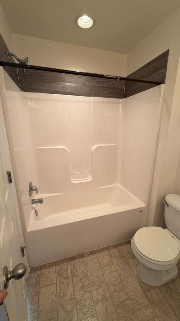 Building Photo - 38 Lombard Ln