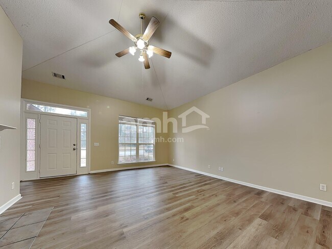 Building Photo - 26 Coronado Ct