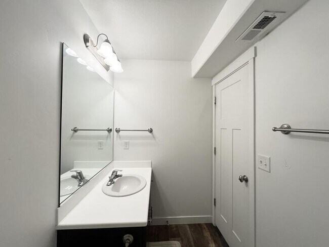 Building Photo - 3546 Terra Sol Dr