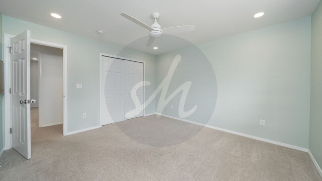Building Photo - 2518 Fairview Cir