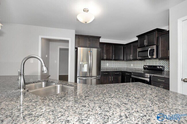 Building Photo - 22637 Quarry Rd