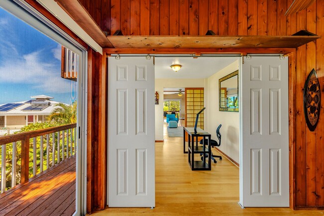 Building Photo - Your Perfect 2-Bed/2-Bath Duplex in Kailua Kona!