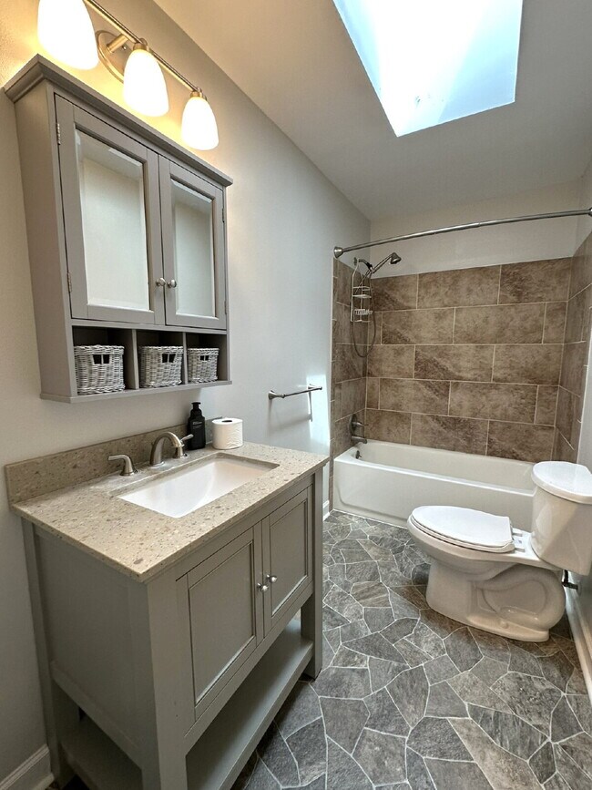 Building Photo - Single Family Home in Wakefield Valley