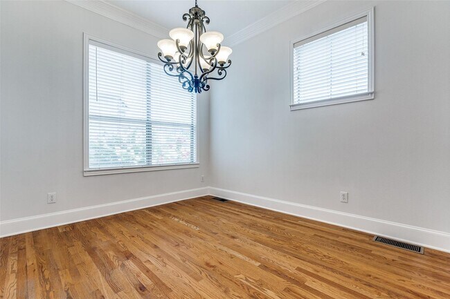 Building Photo - 1500 Pecos St
