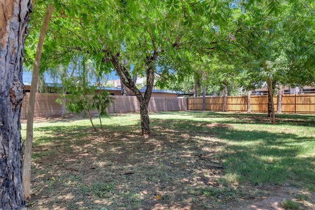 Building Photo - 4221 N 20th St