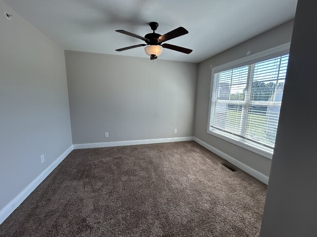 Building Photo - 2BD 2.5BA TOWNHOME FOR RENT NOW