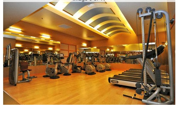 Building Photo - Bellevue Washington Square. One bed, One full bath. 1 Reserved parking. 17th floor. Concierge