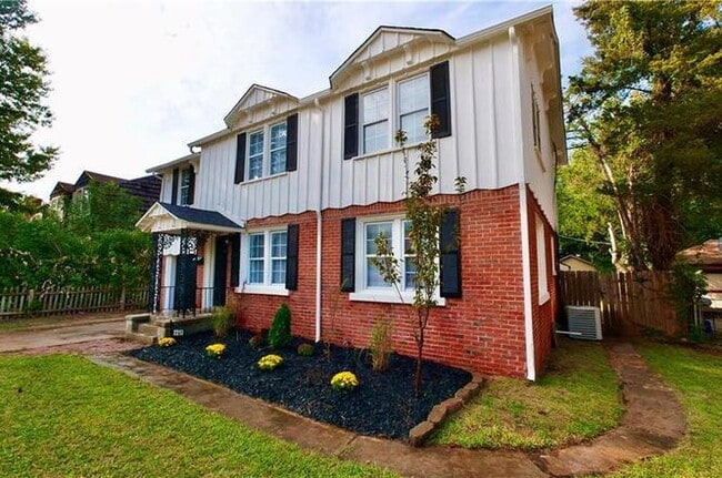 Building Photo - This is where timeless style meets today's conveniences.