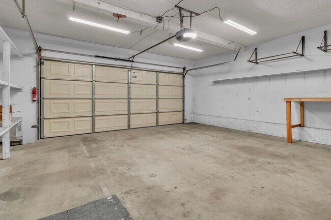 Building Photo - 3097 W Cheryllyn Ln