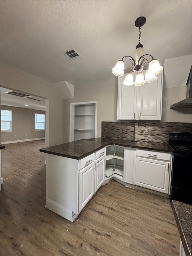 Building Photo - 4106 Darby St