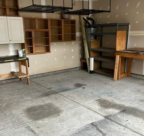 Building Photo - 1043 Jade Ln