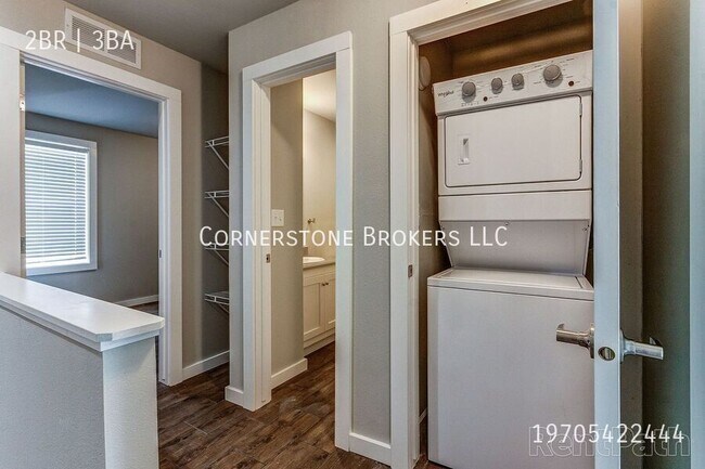 Building Photo - 229 Drai St