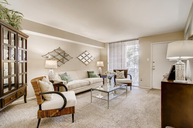 Picture windows throughout - Towne Plaza