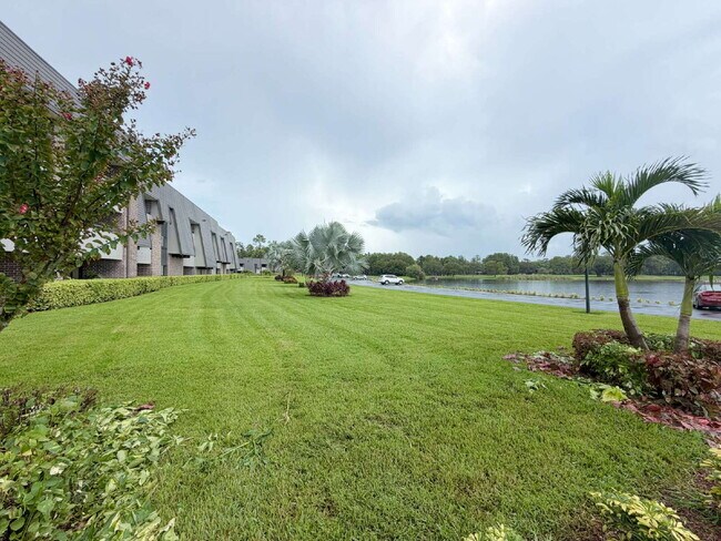 Building Photo - "Spacious 2-Bed, 2-Bath Condo Retreat in Innisbrook Community – 1210 Sq Ft of Comfort at 36750 US...