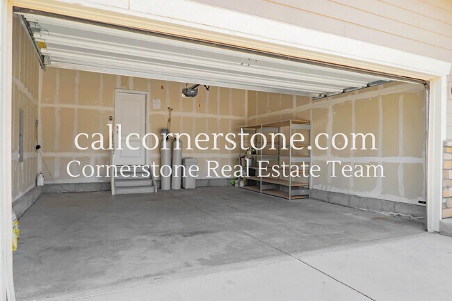 Building Photo - 10043 Seawolf Dr