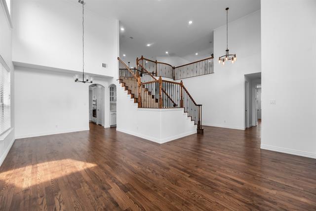 Building Photo - 1013 Siena Dr