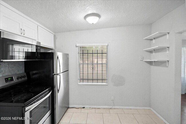 Building Photo - 6601 Cleveland Rd