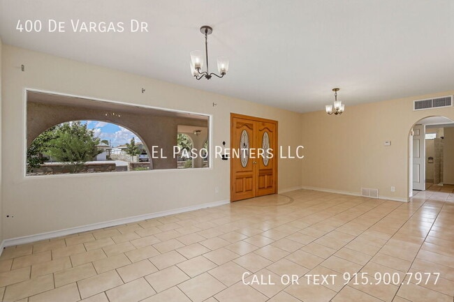 Building Photo - 400 De Vargas Dr