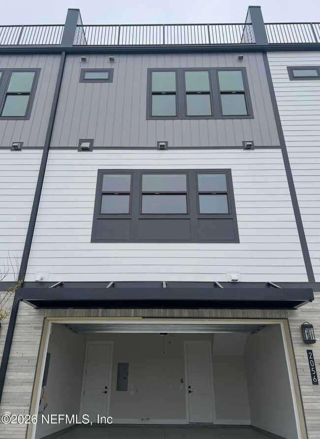 Building Photo - 2056 Prudential Dr