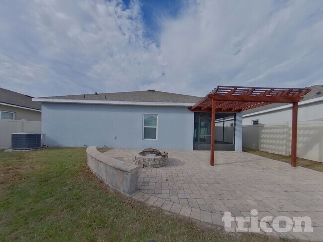 Building Photo - 1266 Stratton Ave