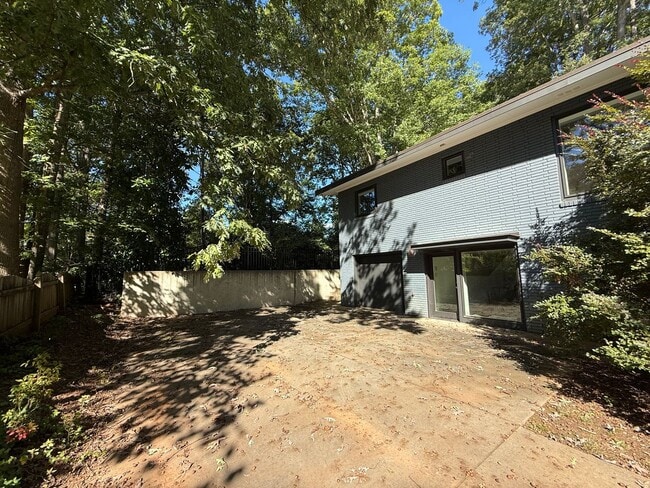 Building Photo - **OFFERING WAIVED APPLICATION FEES & $300 MOVE IN PROMOTION** Luxurious 4BD, 3BA Raleigh Home wit...