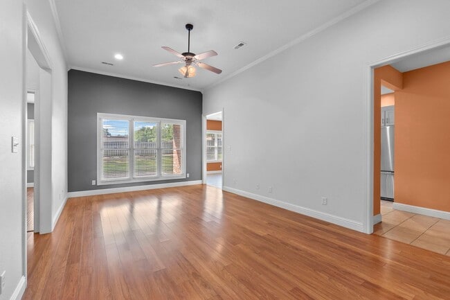 Building Photo - Spacious Duplex In Cape Girardeau